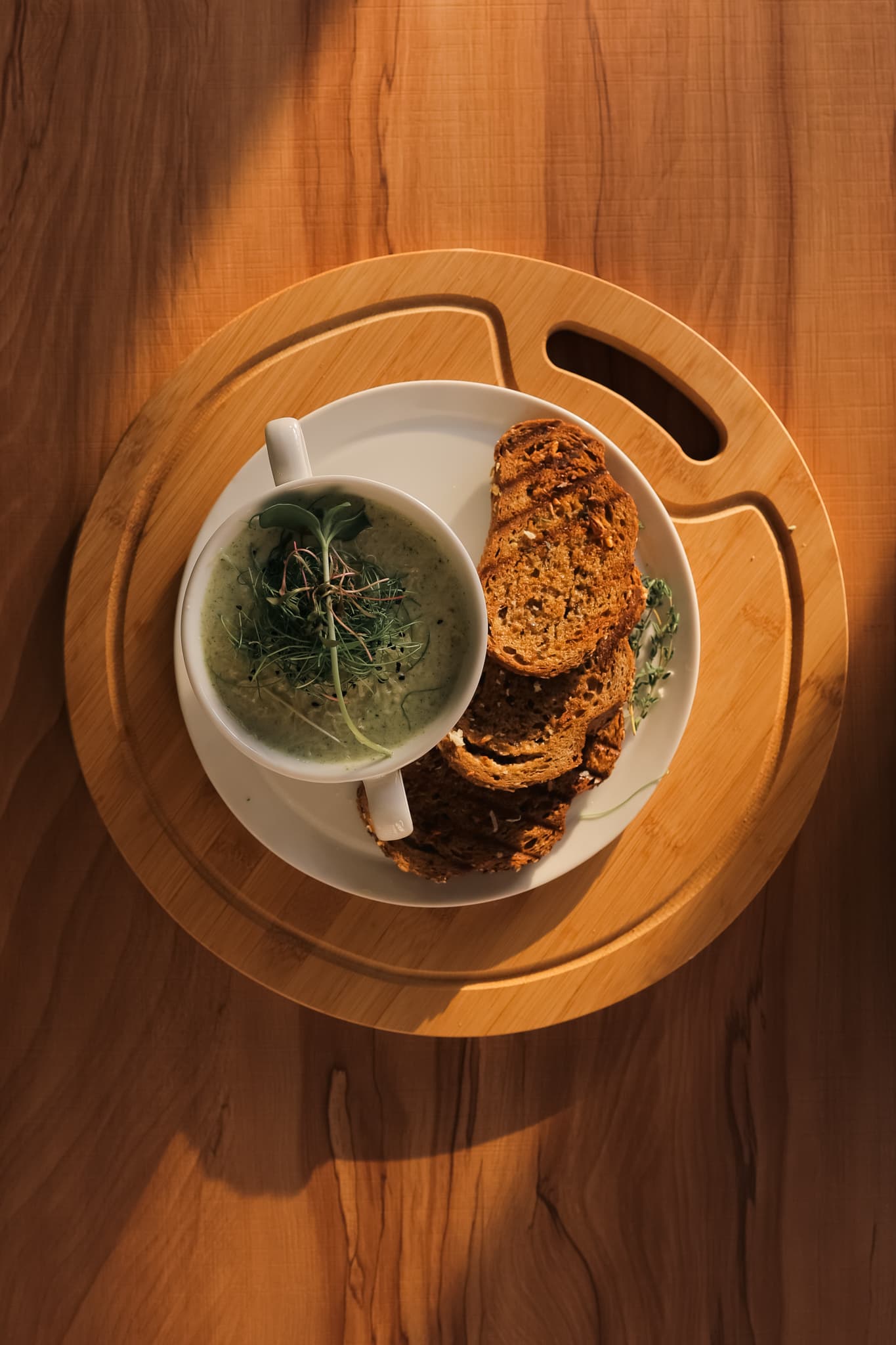 Food & Beverage